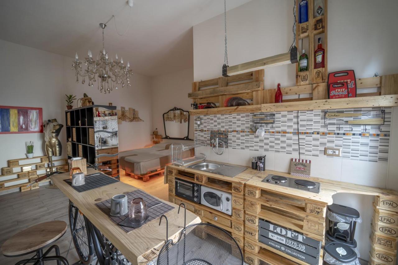 La Casa Della Moda Montescaglioso Bagian luar foto